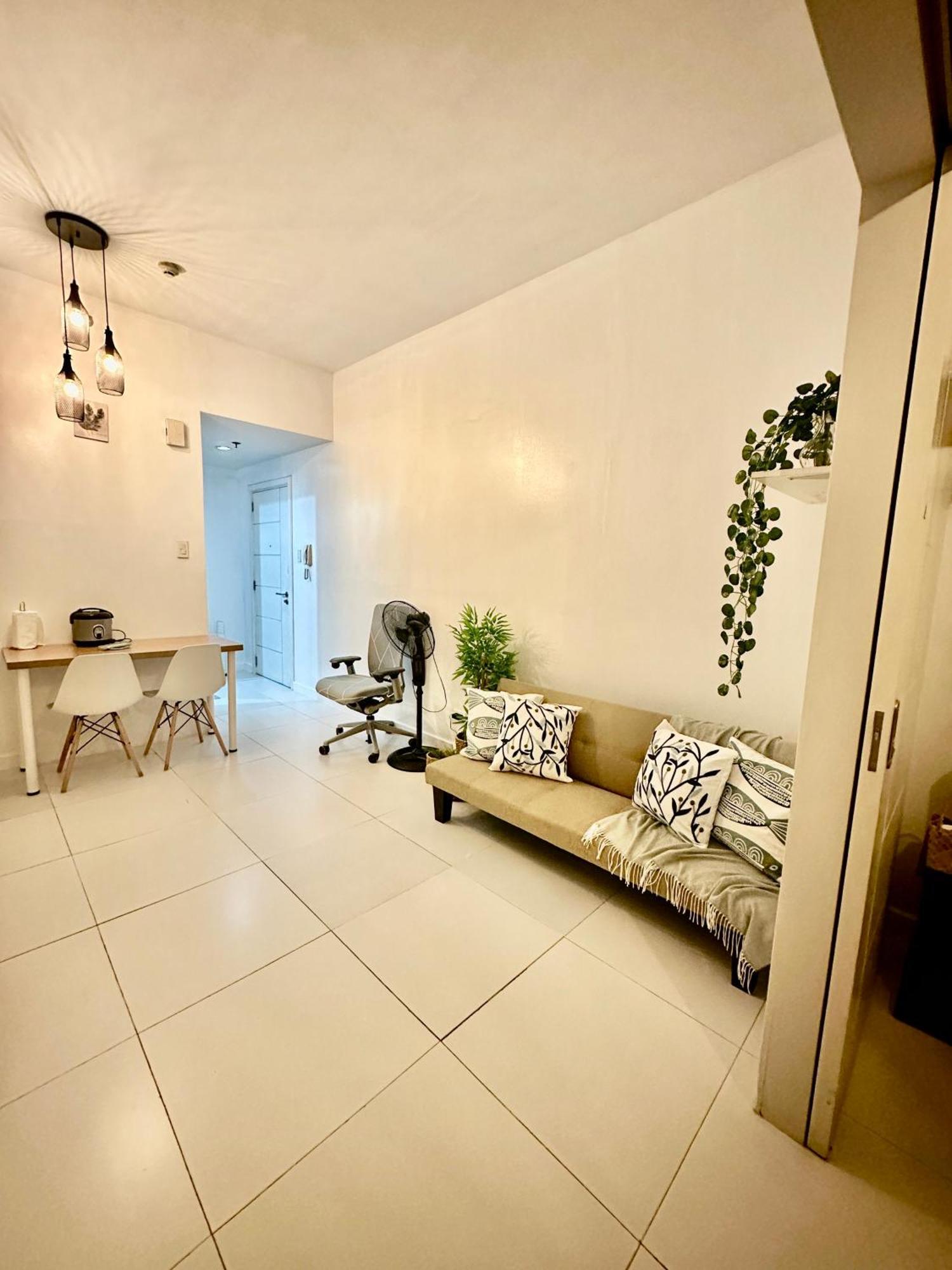 One Bedroom Apartment With Netflix At Greenbelt Makati Manila Exterior photo